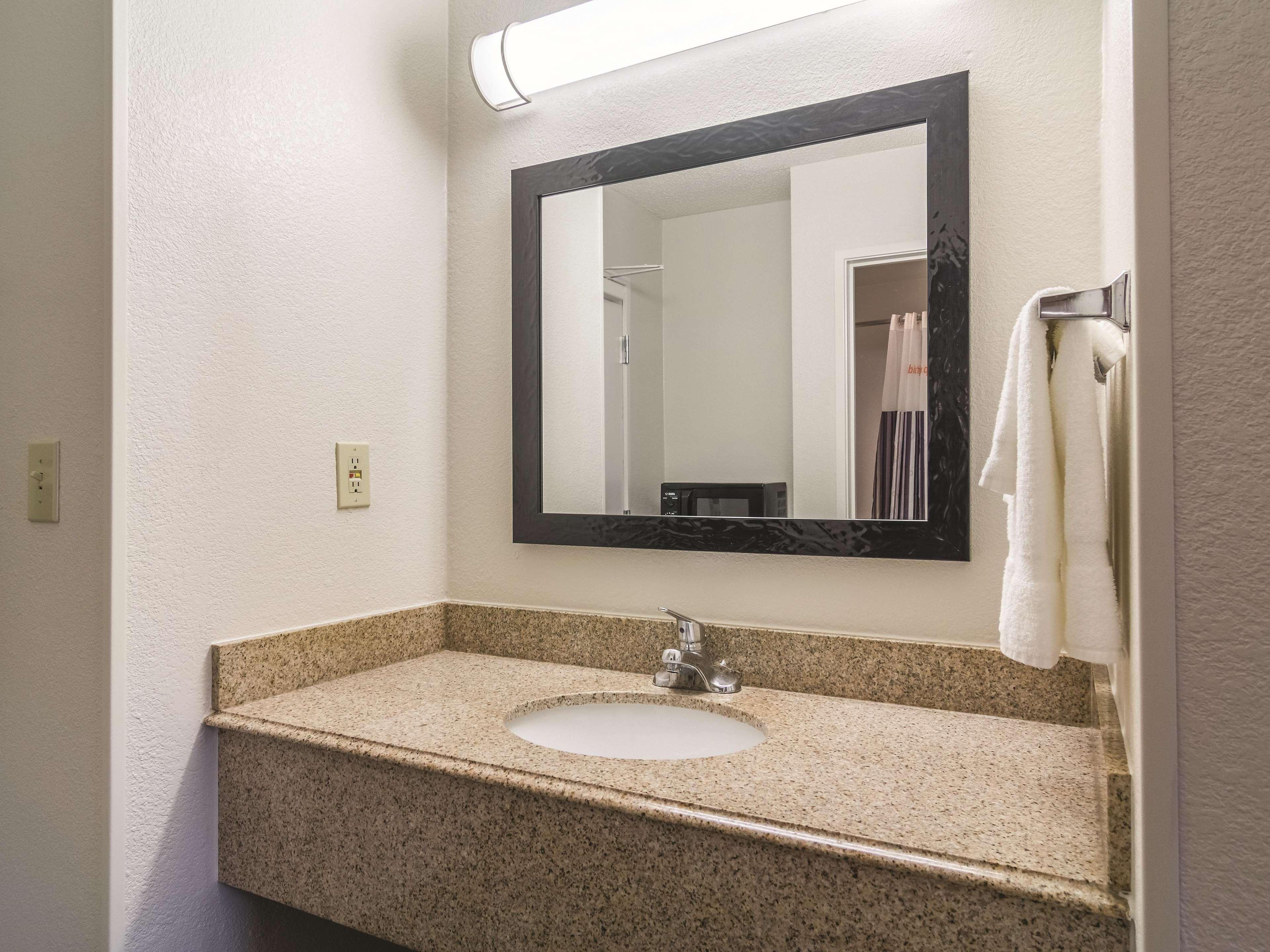 Wingate By Wyndham Brunswick Ga I-95 Hotell Eksteriør bilde