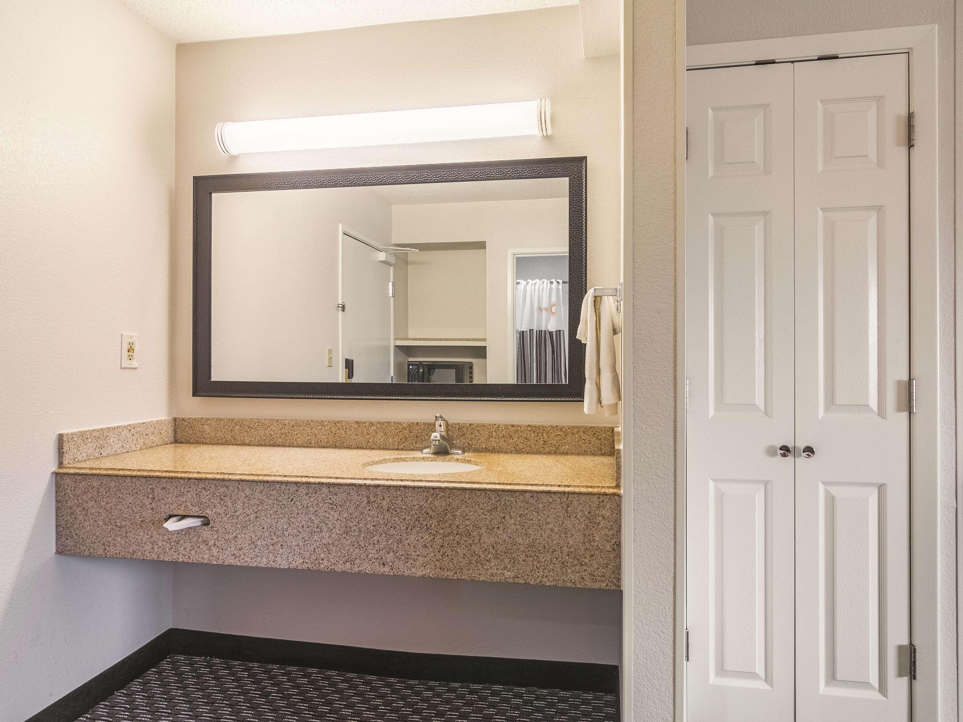 Wingate By Wyndham Brunswick Ga I-95 Hotell Eksteriør bilde