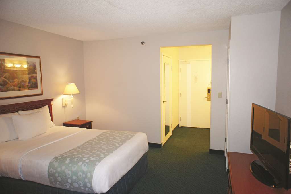 Wingate By Wyndham Brunswick Ga I-95 Hotell Rom bilde