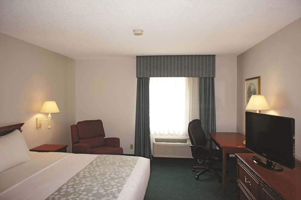 Wingate By Wyndham Brunswick Ga I-95 Hotell Rom bilde